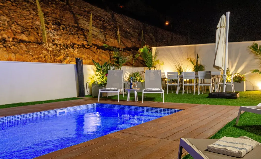 The private heated pool at Tiveria Paradise